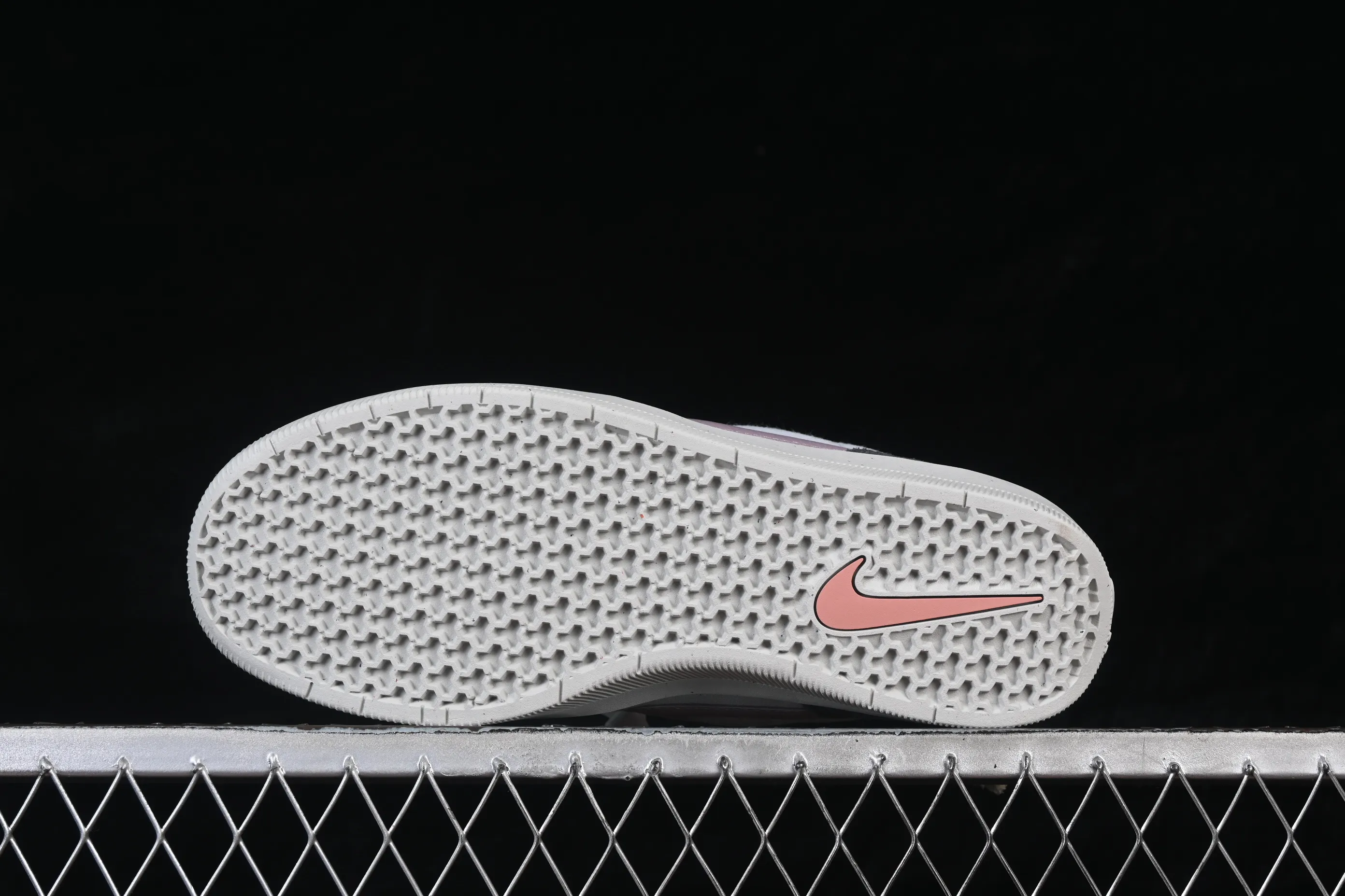 All categories Nk SB Dunk series Nk Force 58 simplified skateboard shoes Nike SB Force 58 Nike simplified retro skateboard shoes DV5477-010